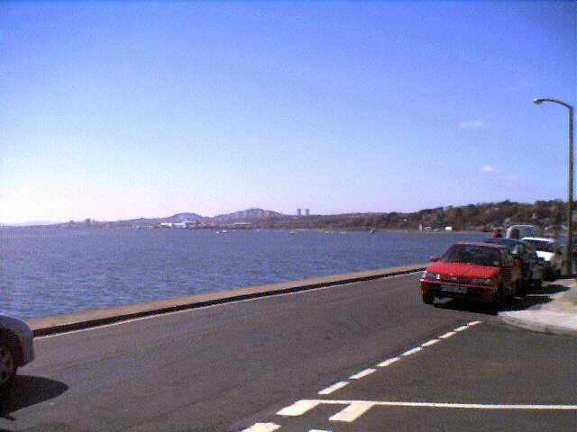 Looking 'back' towards DUNDEE.